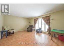 744 BARCLAY ROAD - 10