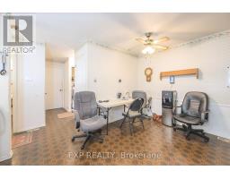 744 BARCLAY ROAD - 17