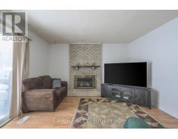 744 BARCLAY ROAD - 18