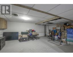 744 BARCLAY ROAD - 37