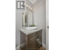 15 MARCUS CRESCENT - 17