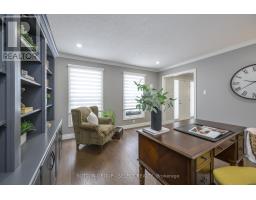 15 MARCUS CRESCENT - 5