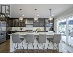 15 MARCUS CRESCENT - 9