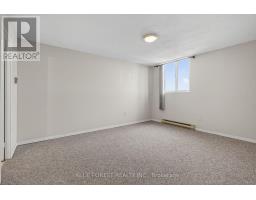 909 - 127 BELMONT DRIVE - 15