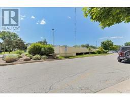 909 - 127 BELMONT DRIVE - 22