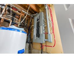 7641 LAKESHORE ROAD - 33