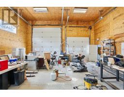 7641 LAKESHORE ROAD - 38