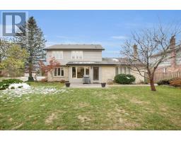 37 VIRGINIA CRESCENT - 12