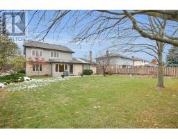 37 VIRGINIA CRESCENT - 13