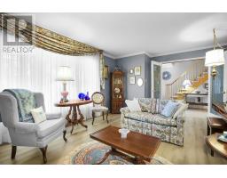 37 VIRGINIA CRESCENT - 19