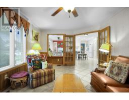 37 VIRGINIA CRESCENT - 29