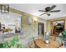 37 VIRGINIA CRESCENT - 35