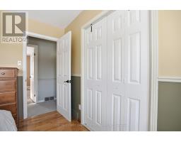 37 VIRGINIA CRESCENT - 42