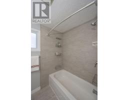 29 SASHA CRESCENT - 18