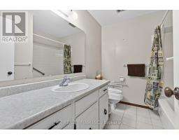 369 EVERGLADE CRESCENT - 28