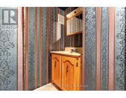 369 EVERGLADE CRESCENT - 35