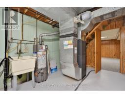 369 EVERGLADE CRESCENT - 37