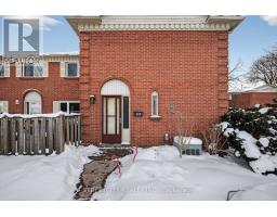 282 HOMESTEAD CRESCENT - 2