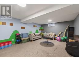 282 HOMESTEAD CRESCENT - 33