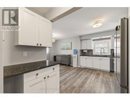 75 MENDIP CRESCENT - 14