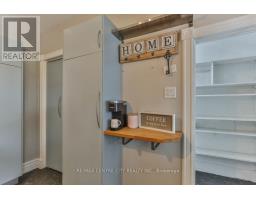 54 WILLIAM STREET - 21