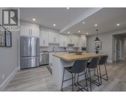 185 COMMISSIONERS ROAD E - 25