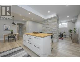 185 COMMISSIONERS ROAD E - 27