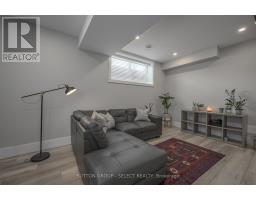 185 COMMISSIONERS ROAD E - 29