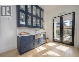 185 COMMISSIONERS ROAD E - 9