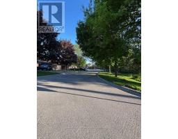 6 ELLSWORTH CLOSE - 4