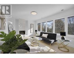 878 RIVERSIDE DRIVE - 13