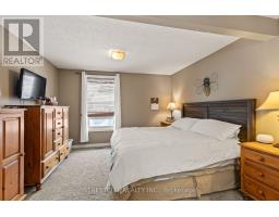 2632 CATHERINE STREET - 12