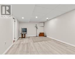 2632 CATHERINE STREET - 17