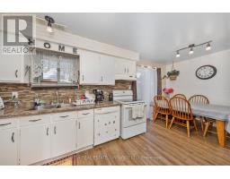 862 ASSINIBOINE CRESCENT - 10