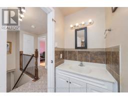 862 ASSINIBOINE CRESCENT - 18