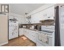 862 ASSINIBOINE CRESCENT - 9