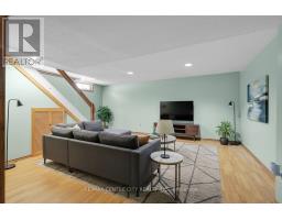 55 MOHEGAN CRESCENT - 23