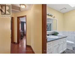 23 ELMWOOD PLACE - 20