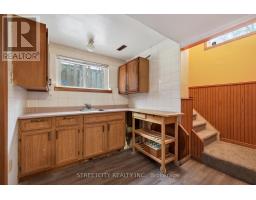 23 ELMWOOD PLACE - 28