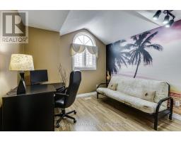 142 NAPOLEON DRIVE - 21