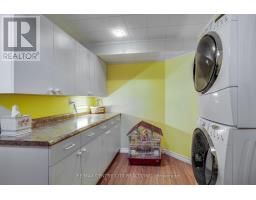 142 NAPOLEON DRIVE - 34