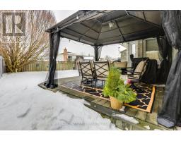 142 NAPOLEON DRIVE - 40