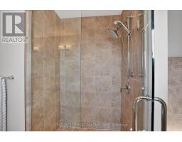 38 - 777 APRICOT DRIVE - 27