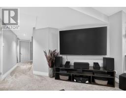 38 - 777 APRICOT DRIVE - 32