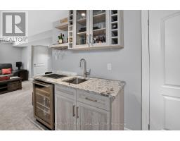 38 - 777 APRICOT DRIVE - 34