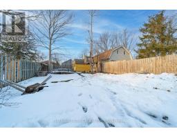 922 PRINCESS AVENUE - 36