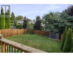 581 CLEARWATER CRESCENT - 40