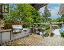 931 WATERLOO STREET - 33