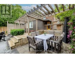 931 WATERLOO STREET - 35