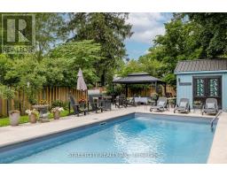 931 WATERLOO STREET - 37